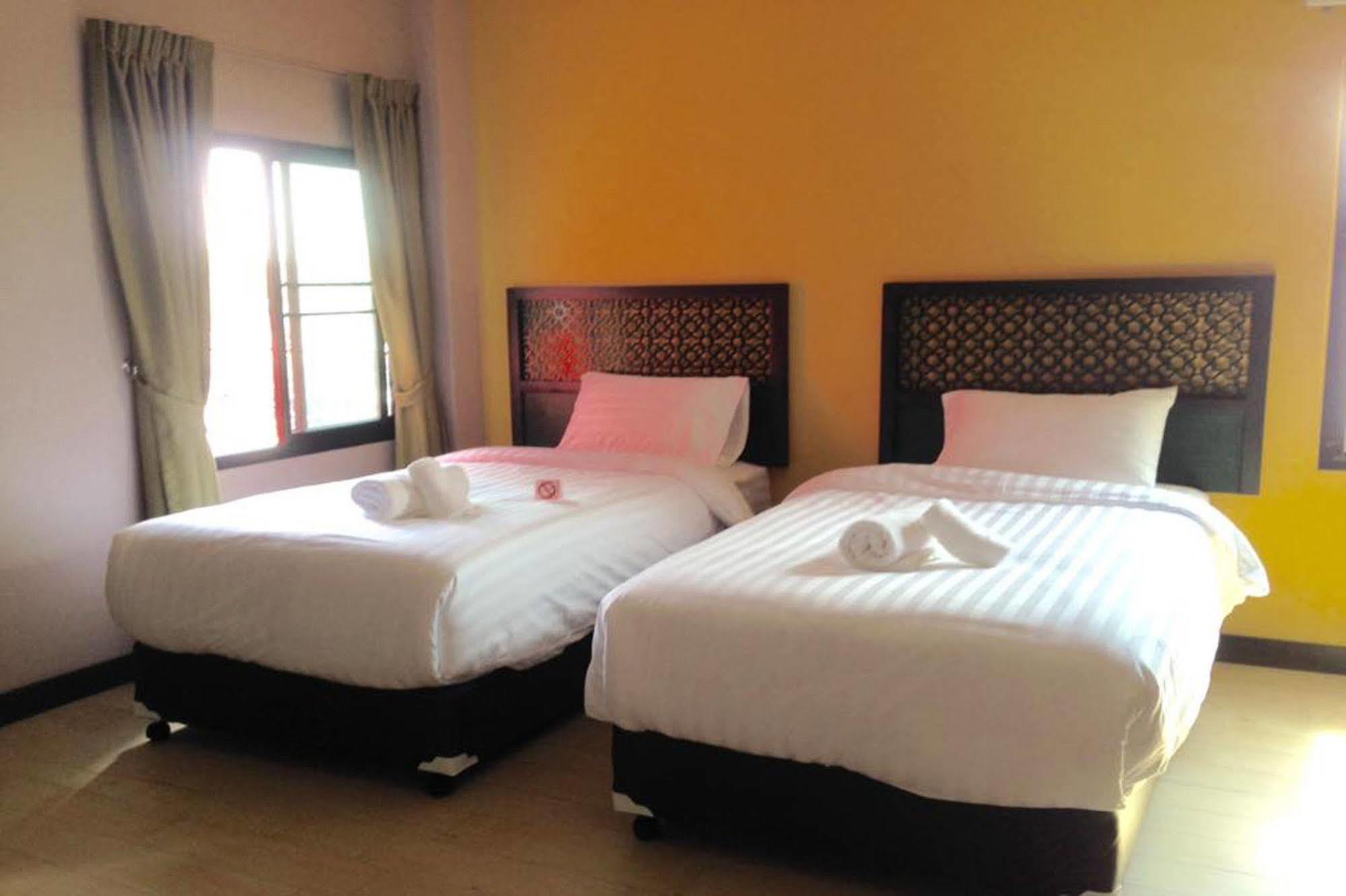Hotel Mulberry House Pak Thong Chai Exterior foto