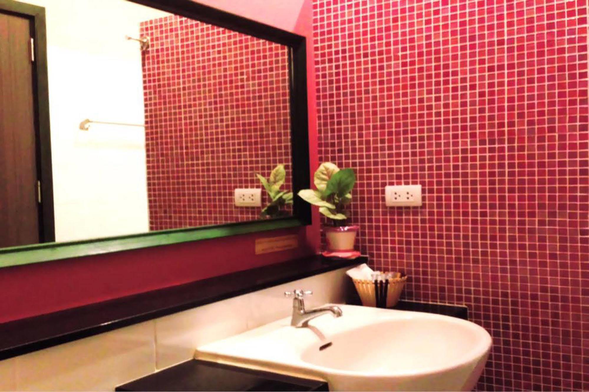 Hotel Mulberry House Pak Thong Chai Exterior foto